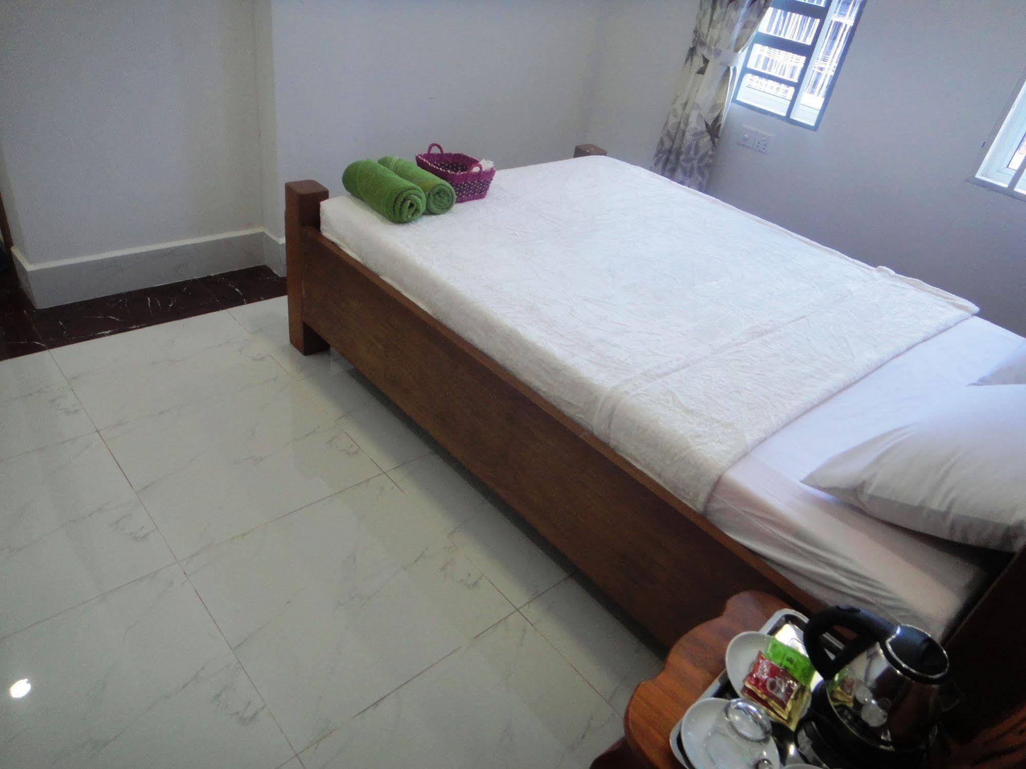 Marany Guesthouse Kampot Exterior photo