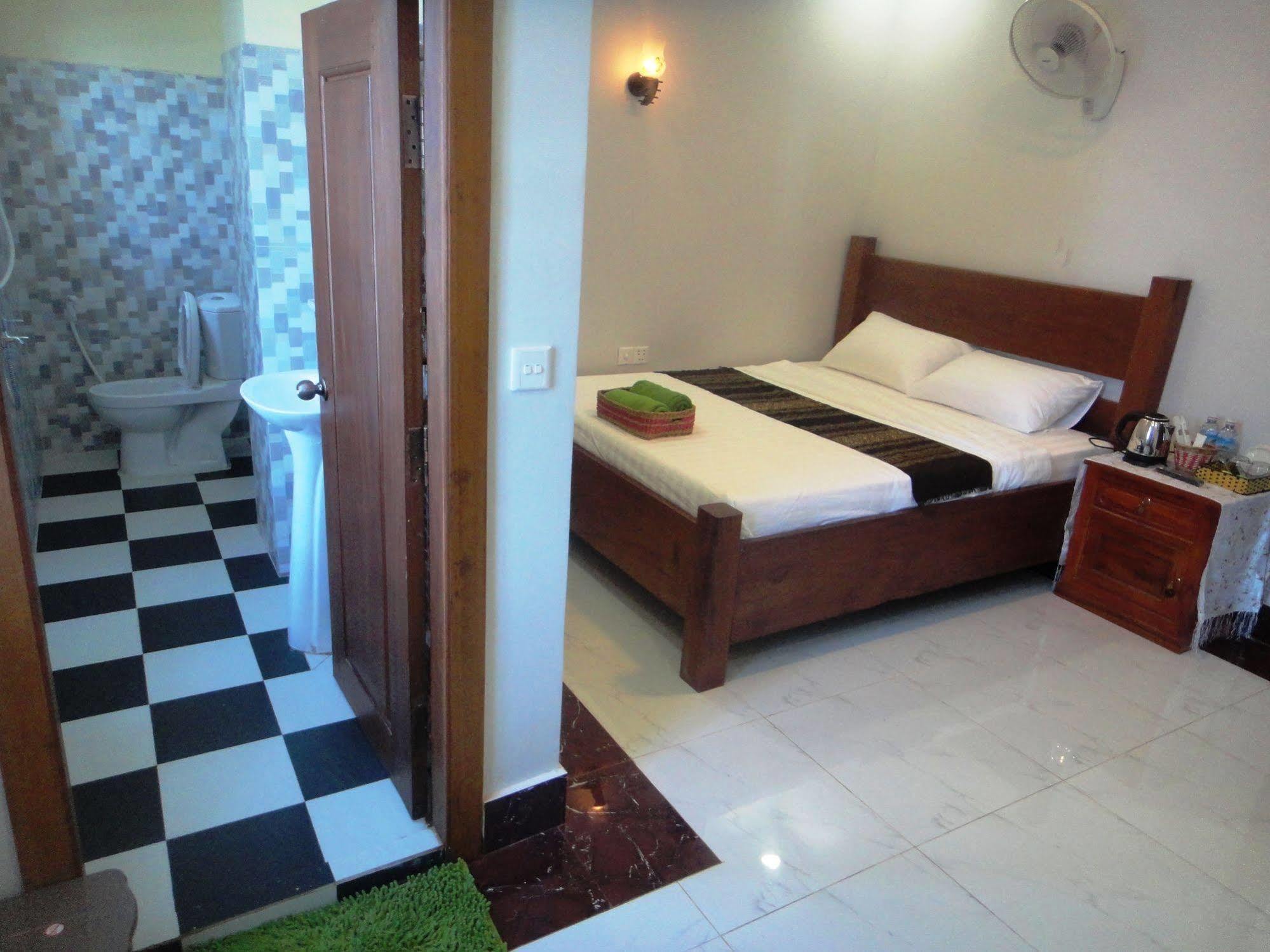 Marany Guesthouse Kampot Exterior photo