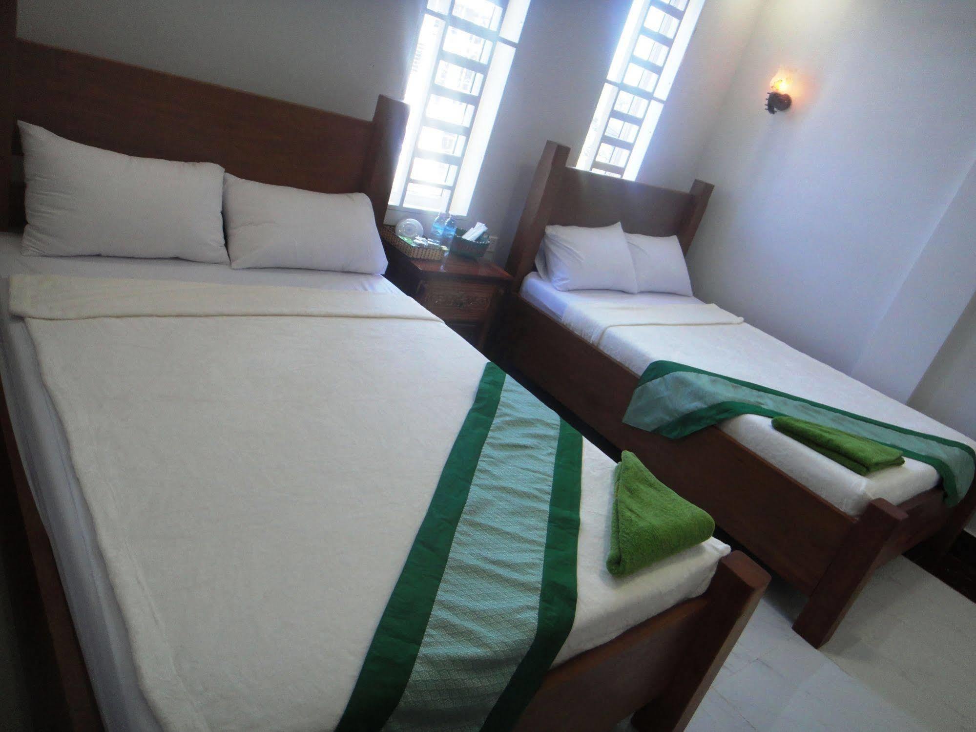 Marany Guesthouse Kampot Exterior photo